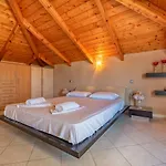 Helios Maisonette Апартаменты