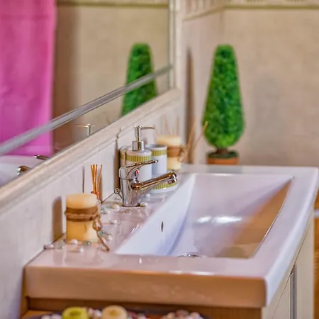 Апартаменты Helios Maisonette *