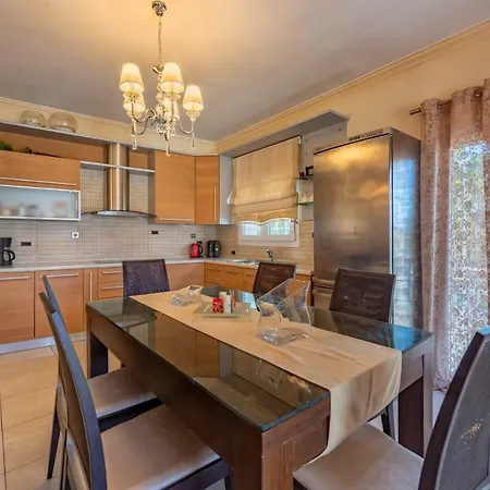 Helios Maisonette Kalpáki