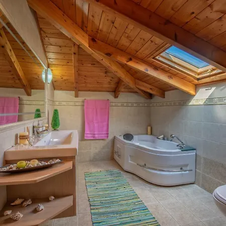 Helios Maisonette Lejlighed *